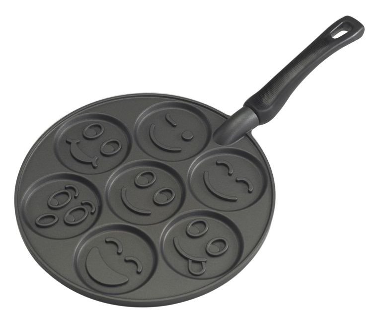 Nordic Ware Pánev na lívance, smajlík, 26 cm 1920