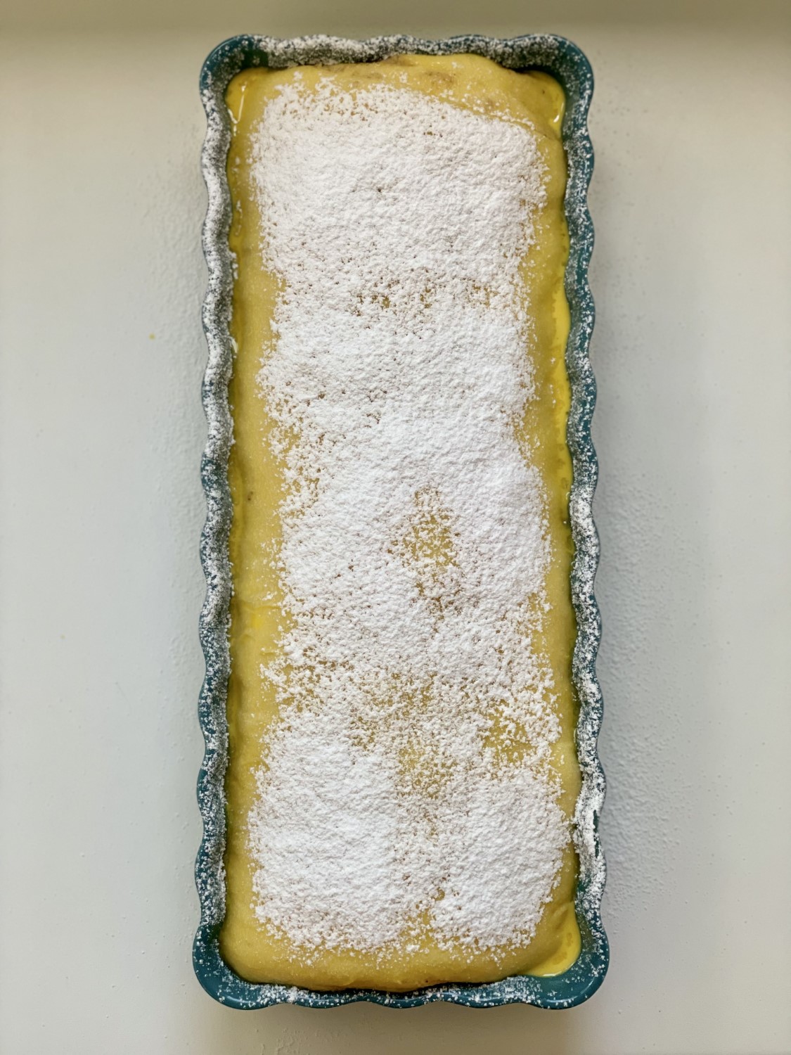 Obdélníková koláčová forma 15 x 36 cm od Emile Henry
